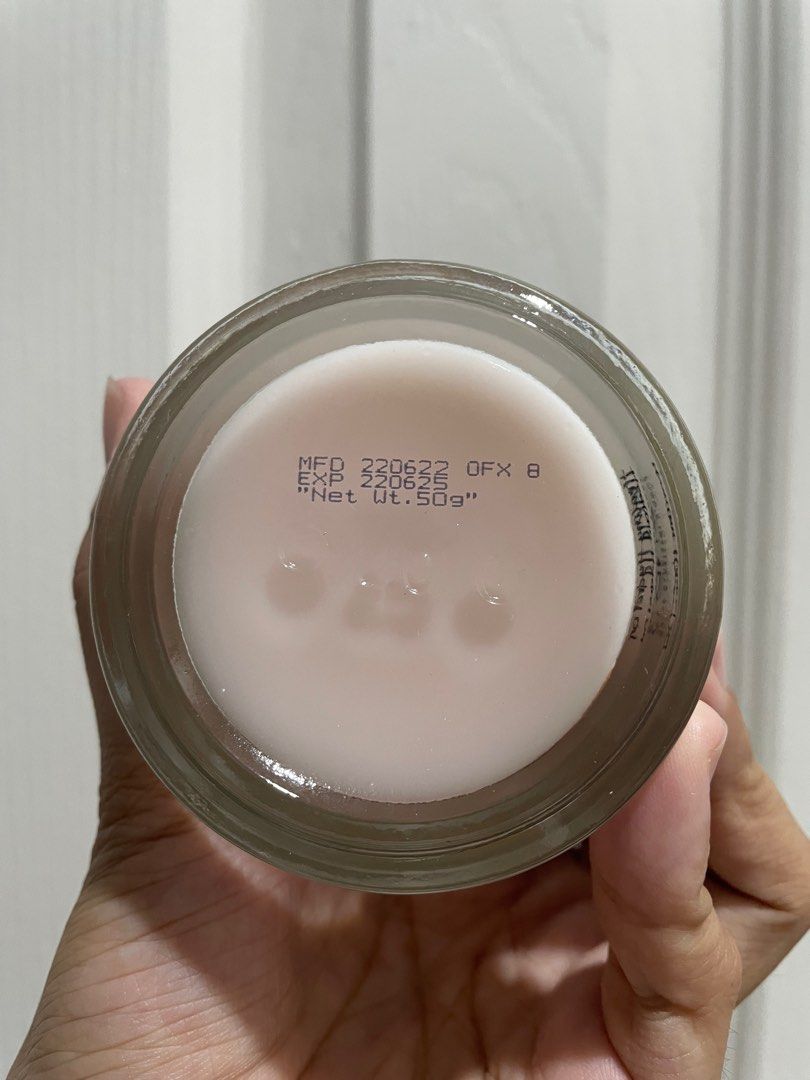 POND’S HEALTHY HYDRATION MOISTURIZER (Category: Face Care) located in Capas. Submitted by secondsbya_ (Listing ID 1292360432, Image 2). Description: - brand new/never been used - no box lang kasi natapon na pero never nagamit (impulsive buy only) - bought from watson’s.