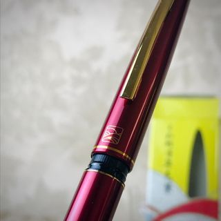 PREMIUM CALLIGRAPHY PEN - KURETAKE No. 13 Fountain Brush Pen - GLOSSY RED Body DT141-13C