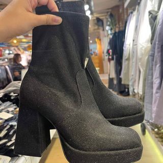 Pull & Bear Black Platform Heels Boots Shimmer