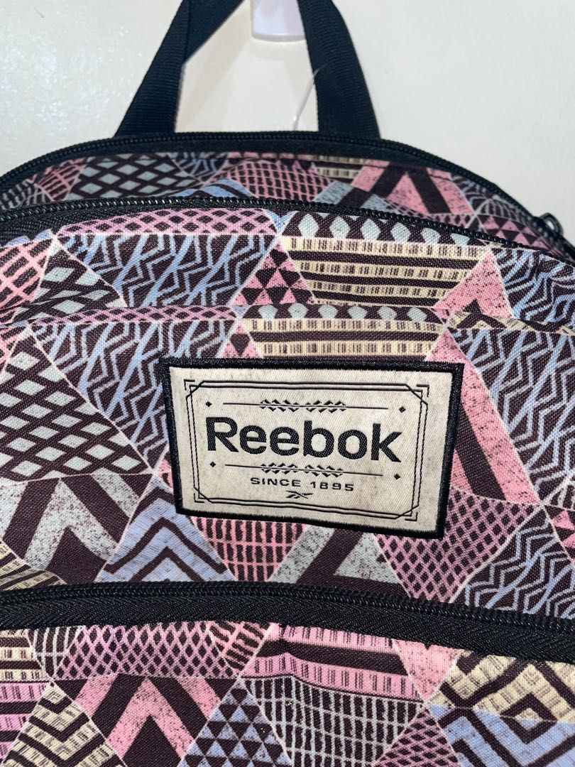 Reebok Backpack (Category: Backpacks) located in San Pedro. Submitted by .mari. (Listing ID 1292373252, Image 2). Description: - very big - lots of zipper - dusty, just needs cleaning - padala from states.