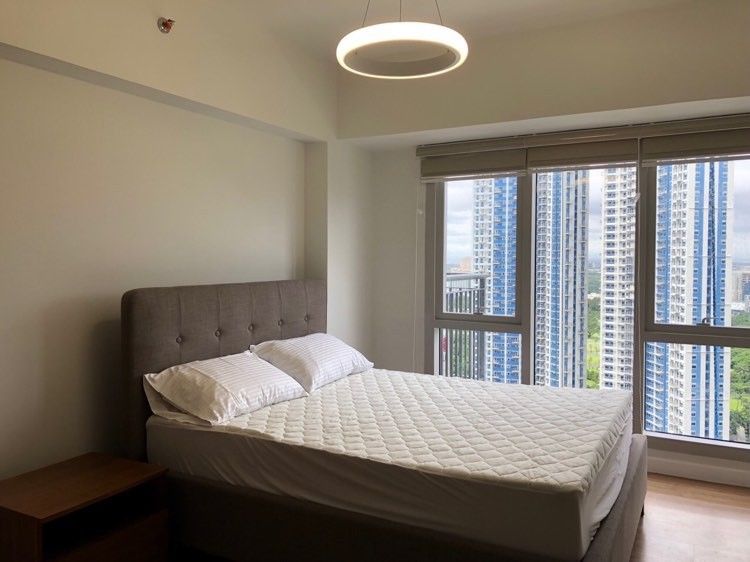 RFO, 3bedroom, Two Maridien, Bgc for Lease! (Category: Apartments & Condos) located in Makati City. Submitted by rosinie82 (Listing ID 1292331978, Image 3). Description: For Lease! Two Maridien (High Street), BGC 3bedroom with big Balcony facing park 128sqm 1 parking slot Furnished almost brand new personal lease only 160,000.00 Rocilyn G. 0917-180 8566 Rosinie Suico Remax Capital 0917-8146013.