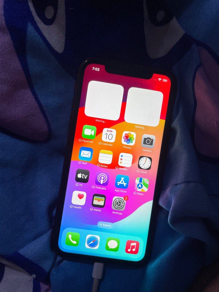 RUSH iPhone Xr 64gb (Category: iPhone X Series) located in Mandaluyong City. Submitted by aliaxmadi (Listing ID 1292316011, Image 3). Description: RUSH SALE/SWAP iPhonew XR 64gb any sim, smoothhh super ganda ng camm can reset all buttons are working 77% bh makunat test all u can no face id & truetone 📍Mandaluyong Meet up any mrt station.