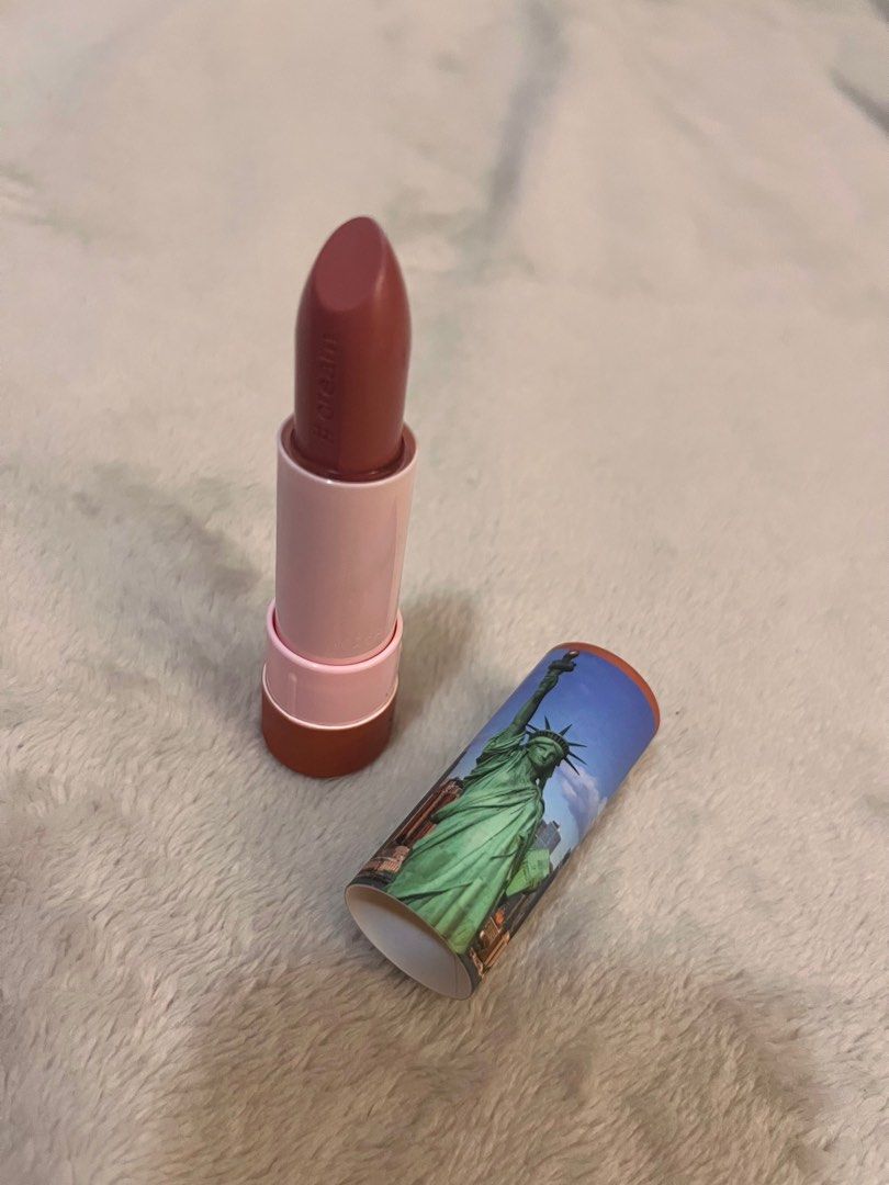 Sephora Lipstories Lipstick (Category: Makeup) located in Taguig. Submitted by hisandhers16 (Listing ID 1292438919, Image 2). Description: Authentic. Brand new. Never used. They’re no longer stocking this shade. Steal finds. Sephora Satin Cream lipstick – weightless yet pigmented. LOWBALLERS WILL BE BLOCKED/IGNORED. AUTO DECLINE. Read the caption. .