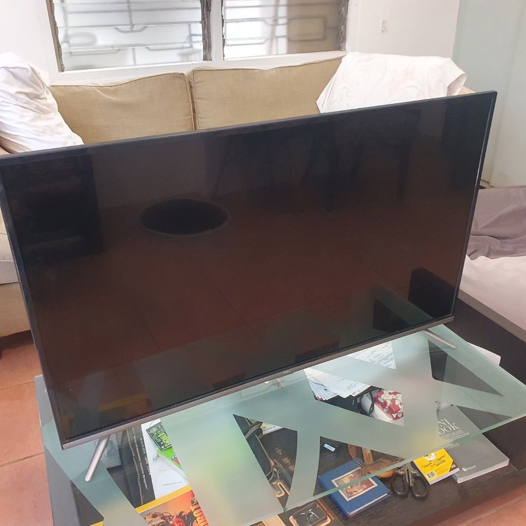 TCL 43P8US UHD ANDROID LED TV (Category: TV) located in Paranaque City. Submitted by yourneighbortotoro (Listing ID 1292375087, Image 1). Description: 43" SMART TV Good as new.
