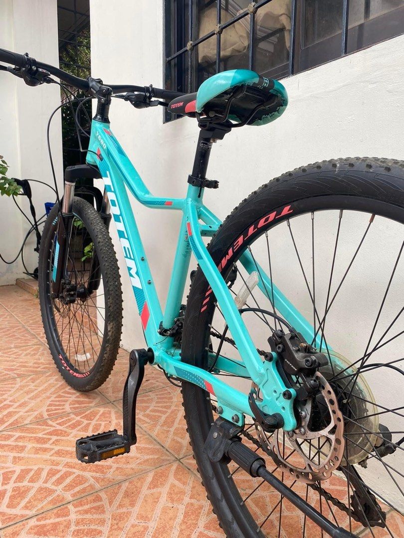 TOTEM Y680 MTB 2021 MODEL (Category: Bicycles) located in Lipa City. Submitted by danicalindog.1 (Listing ID 1292370939, Image 3). Description: TOTEM Y680 MTB 2021 MODEL Rarely used RFS: di na nagagamit Quick Specs: 26er alloy internal cabling frame 3x8 speed Alloy rim Shimano RD Sunrun FD Preload shock Quick release front & rear Alloy seatpost Totem hydraulic brakes.