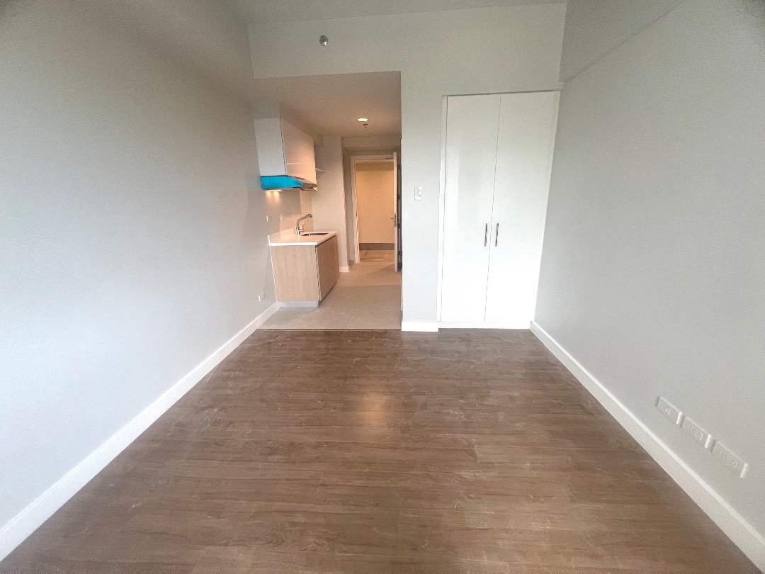 (Category: ) located in . Submitted by forelandrealtynetwork (Listing ID 1292344242, Image 1). Description: .