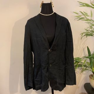 women's black blazer