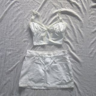 (XXS-XS) White Denim Mini Skirt & Split Front Top