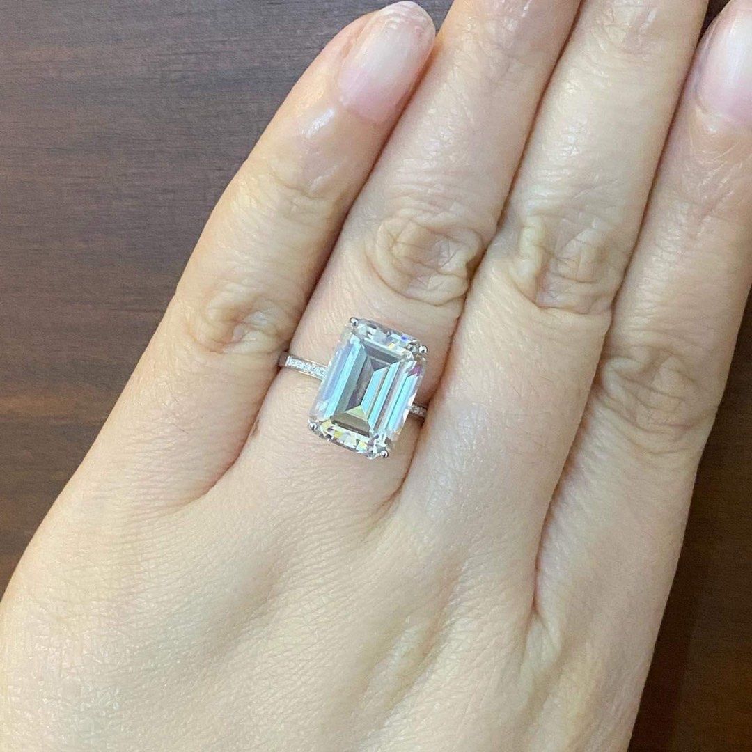 10ct emerald online cut diamond