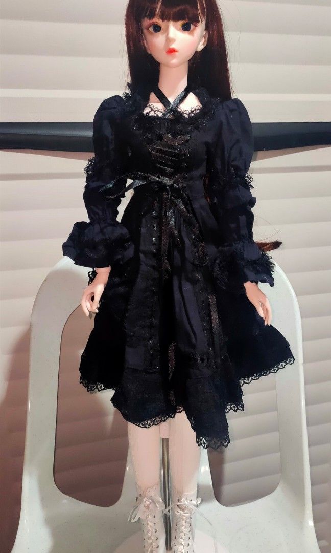 1/3 BJD Goth Black Dress (Category: Dresses) located in Quezon City. Submitted by kate.declutters_ (Listing ID 1292588085, Image 1). Description: Doll not included..
