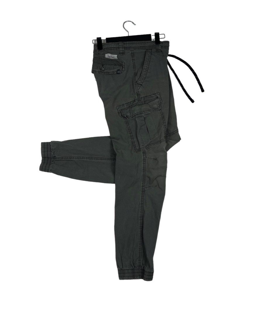 33 35 Levi s Denizen Jogger Cargo Pants
