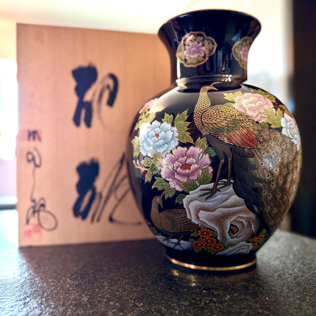 日本明陶花繪花鳥雙孔雀大花瓶, 傢俬＆家居, 家居裝飾, 花瓶園藝 