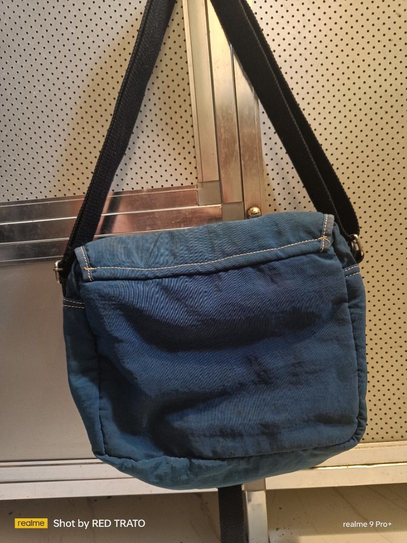 💯 Kipling Cross body bag (Category: Cross-body Bags) located in General Mariano Alvarez. Submitted by randzwurkz85264 (Listing ID 1292476141, Image 2). Description: .