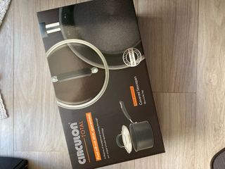 （分類：）位於 。 由 share.preloved 提交（商品編號 1292520310，圖片 1）。簡介： 。