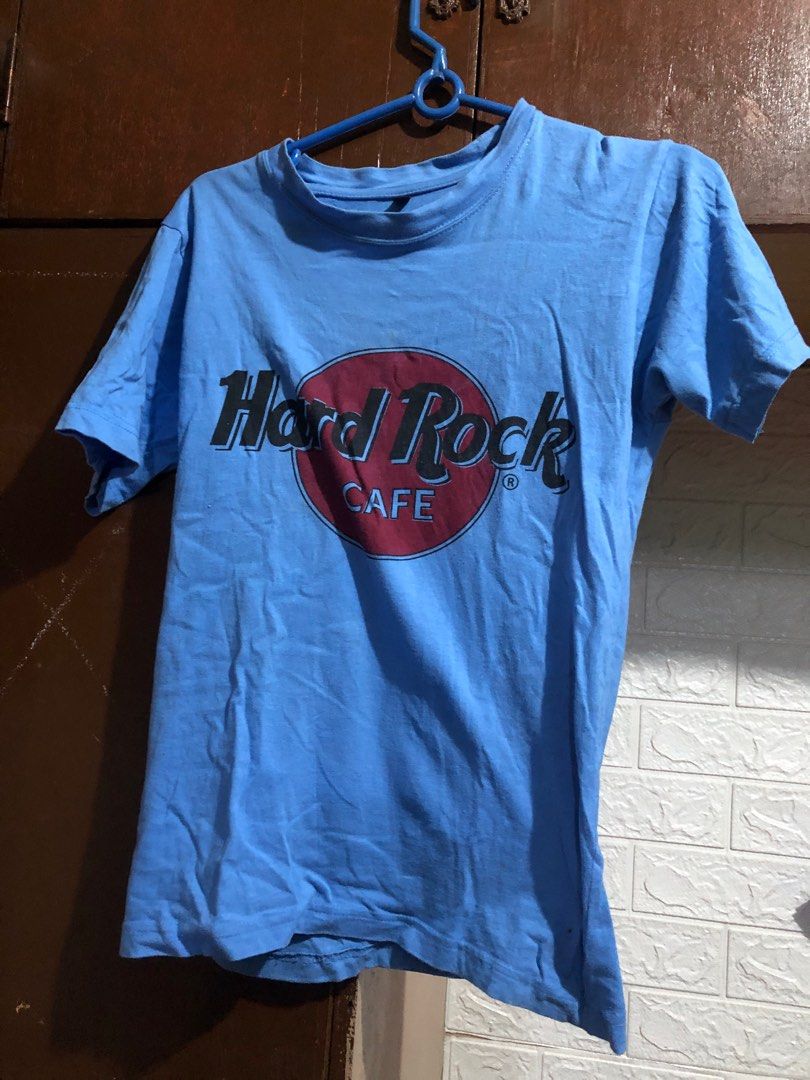 adidas shirt women (Category: Shirts) located in Manila. Submitted by heyymmich (Listing ID 1292623029, Image 3). Description: 70 pesos each minimal flaws as seen sa pic can fit S,M 📍Manila City 📌Grab, Lalamove, GGX.