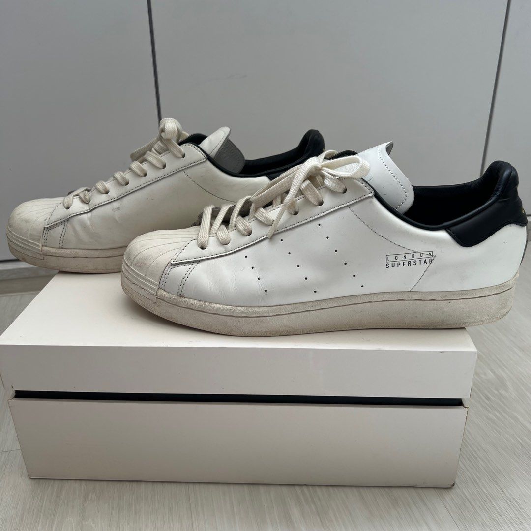 Adidas superstar pure london top