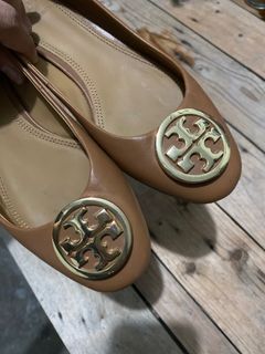 Authentic 💯Tory Burch Brown Flats size US5.5