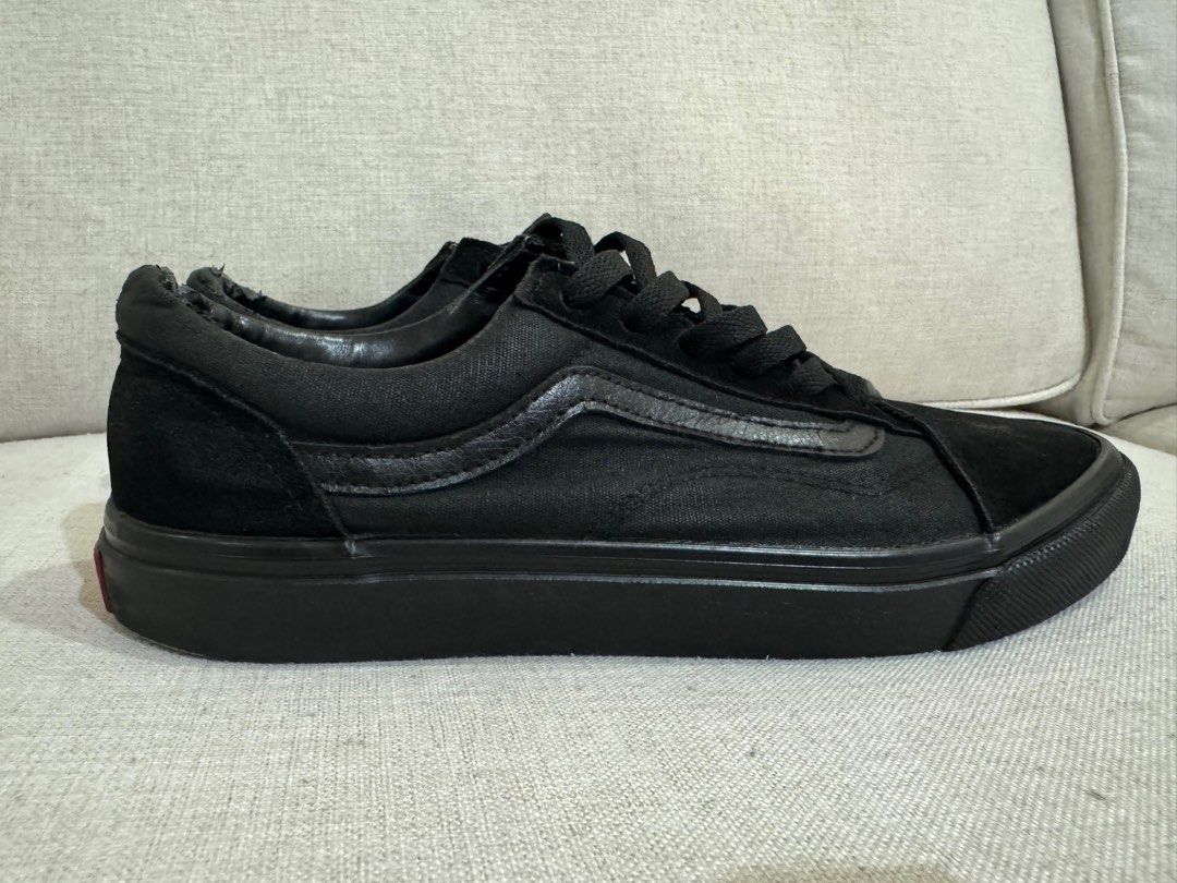 Authentic Vans All Black UK8.5