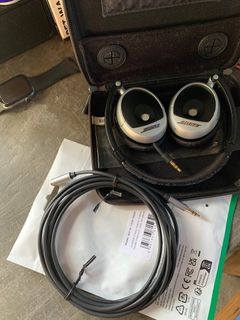 BOSE ON EAR HEADPHONES CAME FROM USA