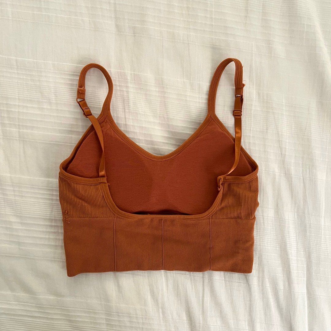 Bra, Women's Fashion, New Undergarments & Loungewear on Carousell