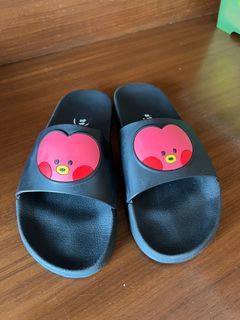 BT21 TATA slippers