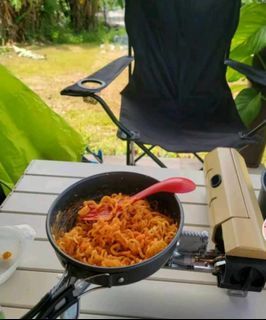 Compact collapsible stove