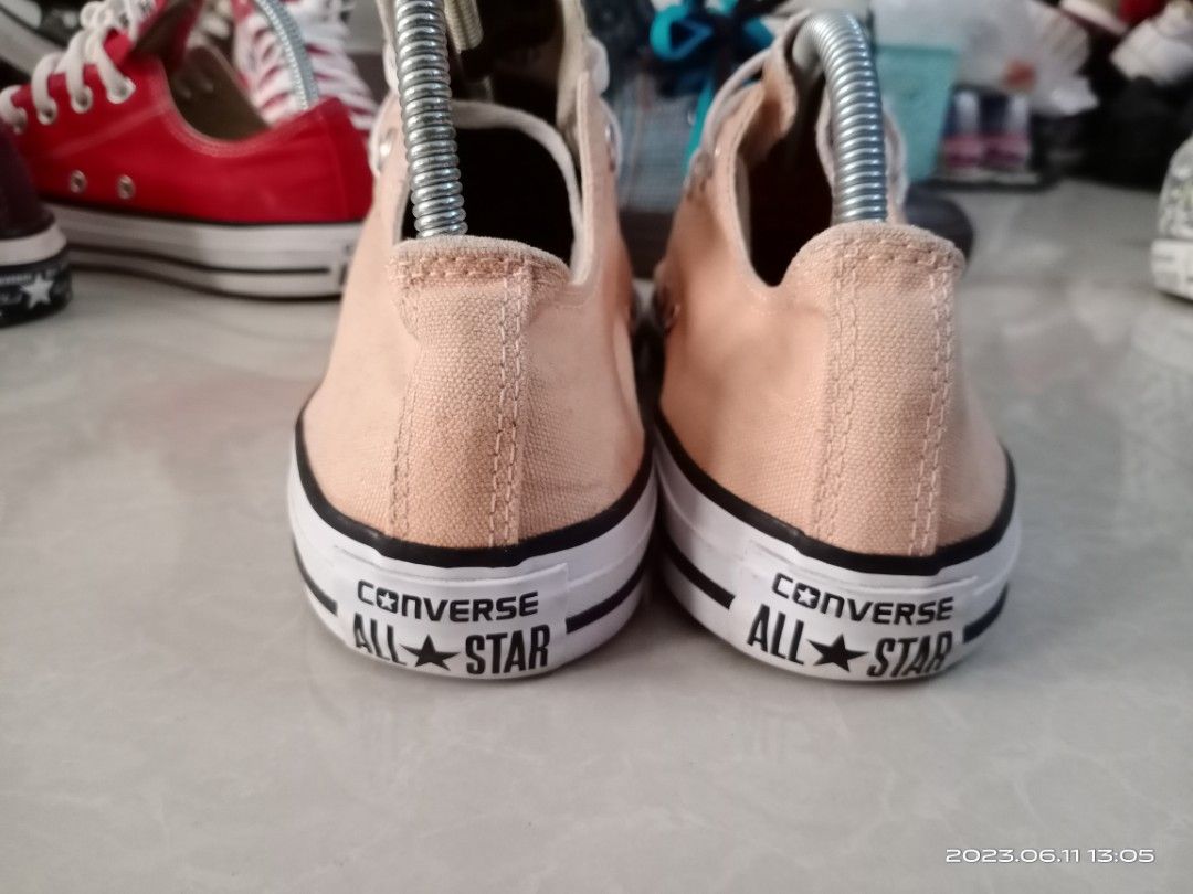 converse (Category: Sneakers) located in Alor Gajah. Submitted by mira_bundle (Listing ID 1292489362, Image 3). Description: saiz 6.5uk.