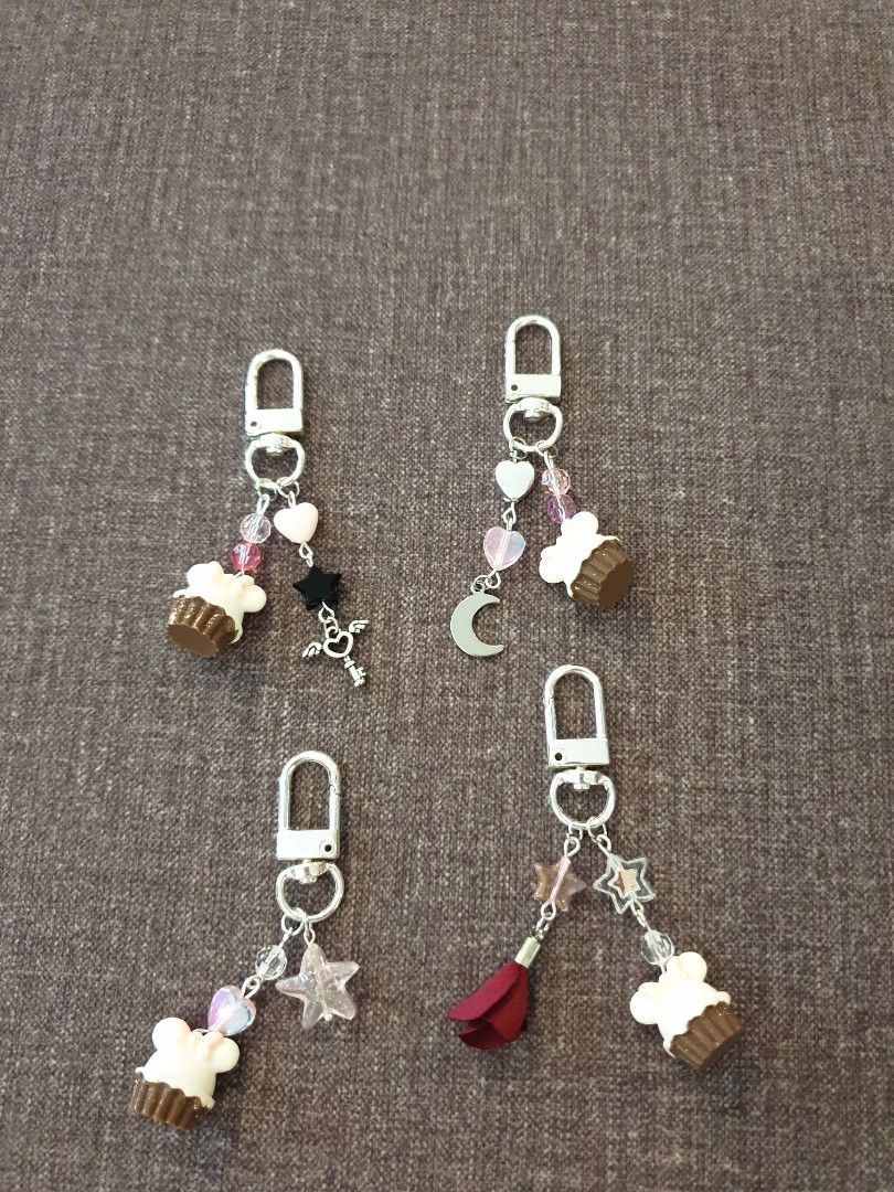 Cupcake keychains (Category: Handmade Craft) located in Kuala Lumpur. Submitted by ng_kylie (Listing ID 1292479164, Image 1). Description: Only one for each design. Any questions, please ask! :) Free gift with every purchase Free gift box with purchases RM20 and above Free delivery with purchases RM35 and above.