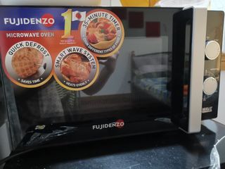 Fujidenzo Microwave oven