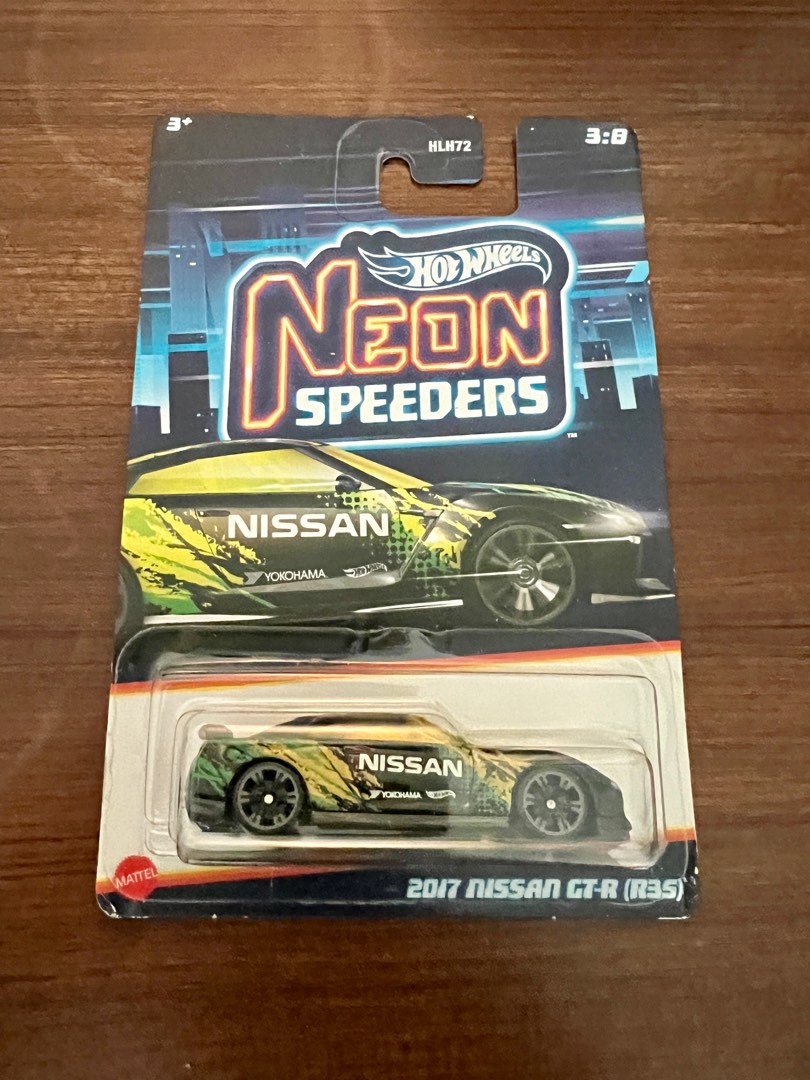 Hot Wheels 2017 Nissan GTR R35 Neon Speeders, Toys & Collectibles ...