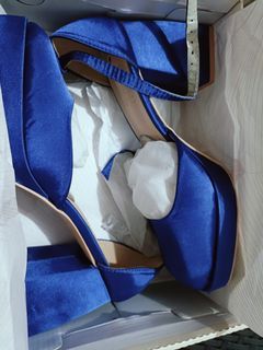 Wedding Shoes for Sale (Size 9)