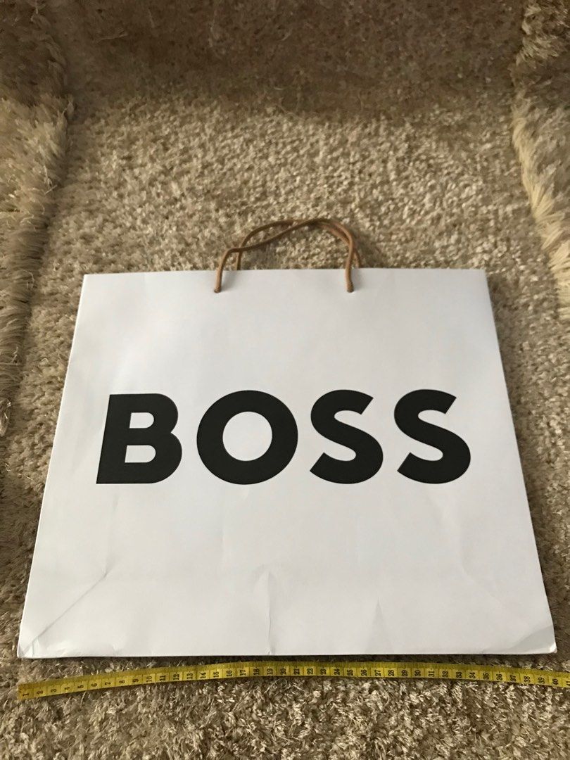 HUGO BOSS PAPER BAG KANTONG BELANJA AUTHENTIC DAN SHOPPING BAG NEW  AUTHENTIC SZ LARGE YA INI LIHAT METERAN STOK SATU AJA NIH