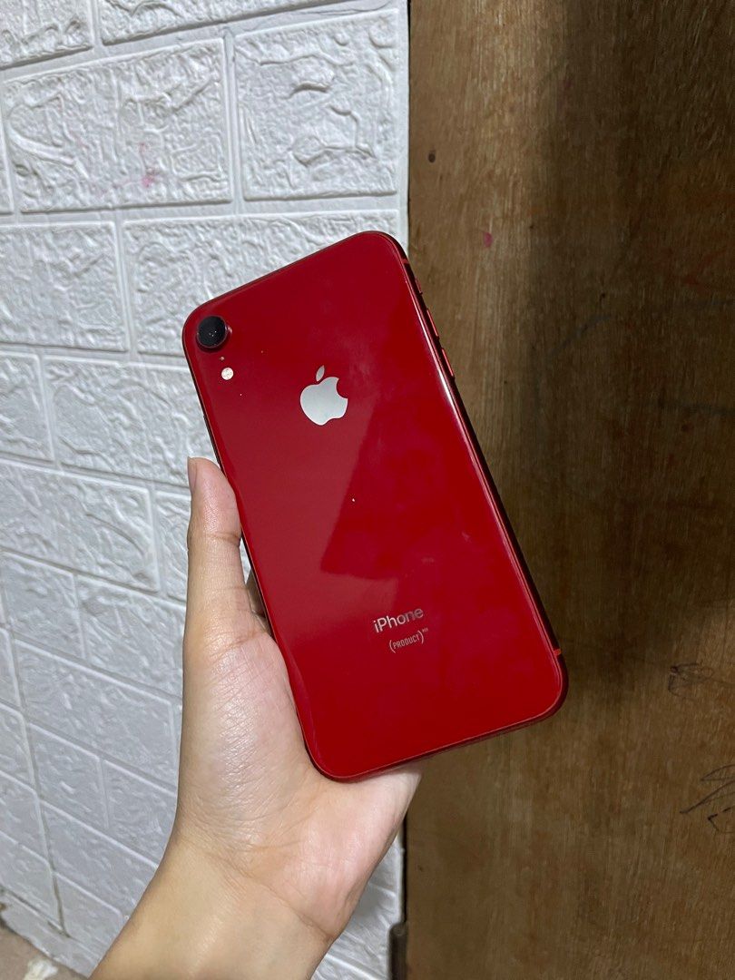 iPhone XR 64gb RUSH (Category: iPhone X Series) located in Mandaluyong City. Submitted by aliaxmadi (Listing ID 1292501871, Image 2). Description: Hello! Selling iPhone XR 64gb fu any sim smooth & malinaw cam no truetone & face id all buttons are perfectly working mic and sounds are okay check all u can reset upon meet up meet up any mrt station UNIT ONLY OPEN FOR SWAP (yung may add lang po).