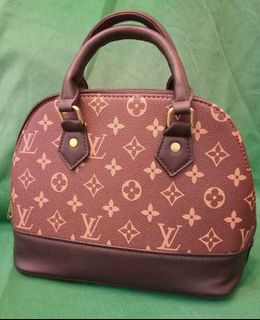 (Category: ) located in . Submitted by mrcouture_shop (Listing ID 1292601665, Image 1). Description: .