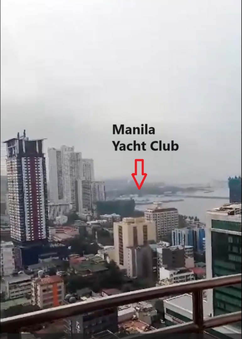 Malate studio w/balcony for sale near Robinsons Manila w/ view of