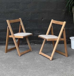 Minimalist Modern Folding Chair