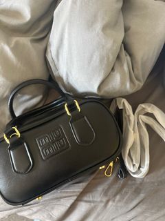 （分類：）位於 。 由 itslfg 提交（商品編號 1292489749，圖片 1）。簡介： 。