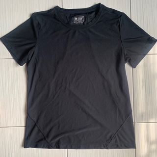 Mondetta t shirt, Men's Fashion, Activewear on Carousell