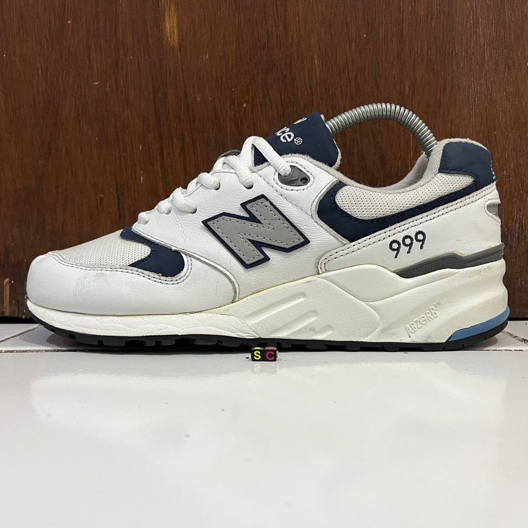 New Balance 999 size 41 5 26cm minus bagian depan Fesyen Pria