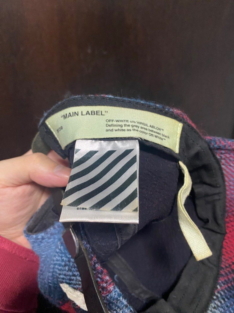 Off white cap （分類：棒球帽、帽）位於 Hong Kong。 由 bernardmola 提交（商品編號 1292496289，圖片 3）。簡介： Off white cap 格仔偏厚料 。