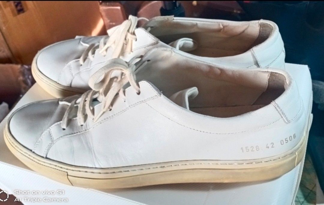original Common Projects ITALY (Category: Sneakers) located in Iloilo. Submitted by jasonsuarez44514 (Listing ID 1292493879, Image 3). Description: .