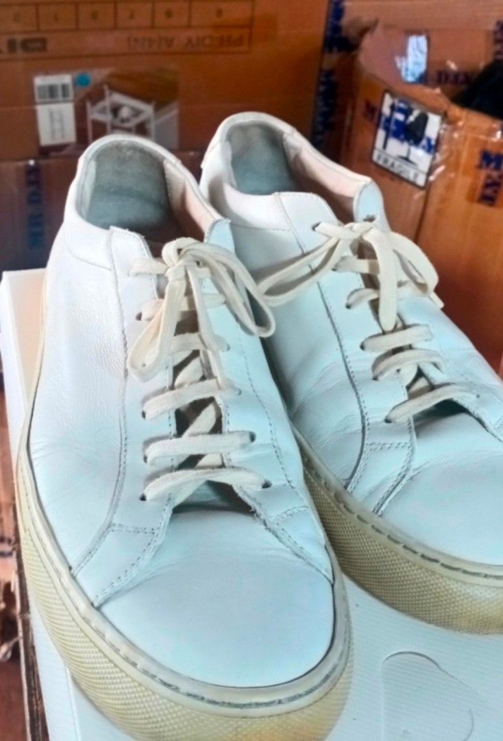 original Common Projects ITALY (Category: Sneakers) located in Iloilo. Submitted by jasonsuarez44514 (Listing ID 1292493879, Image 1). Description: .