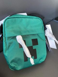 💯original lacoste/minecraft sling bag