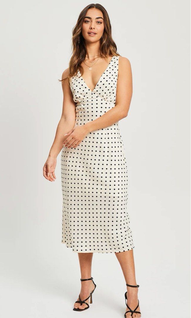 BNWT Savel Daria Polka Dot Midi Dress, Women's Fashion, Dresses