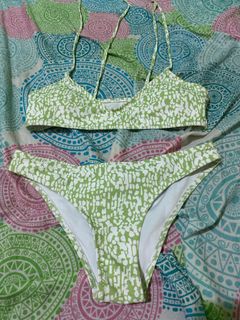 (Category: ) located in . Submitted by shopmariahpro (Listing ID 1292459686, Image 1). Description: .