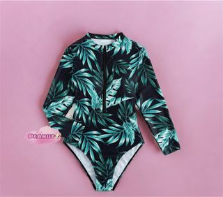 SHEIN Swimsuit rashguard (Medium)
