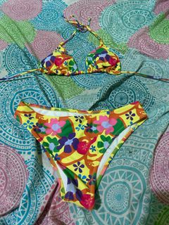 (Category: ) located in . Submitted by shopmariahpro (Listing ID 1292457679, Image 1). Description: .