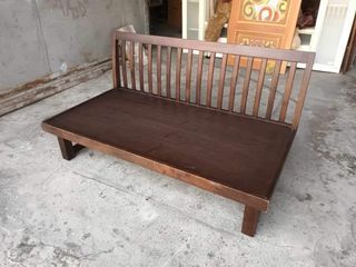 Solid wood folding sofa