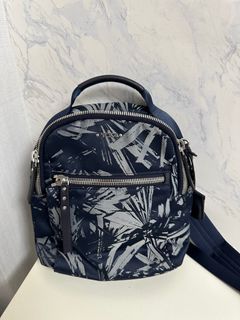 （分類：）位於 。 由 hummybird 提交（商品編號 1292565937，圖片 1）。簡介： 。