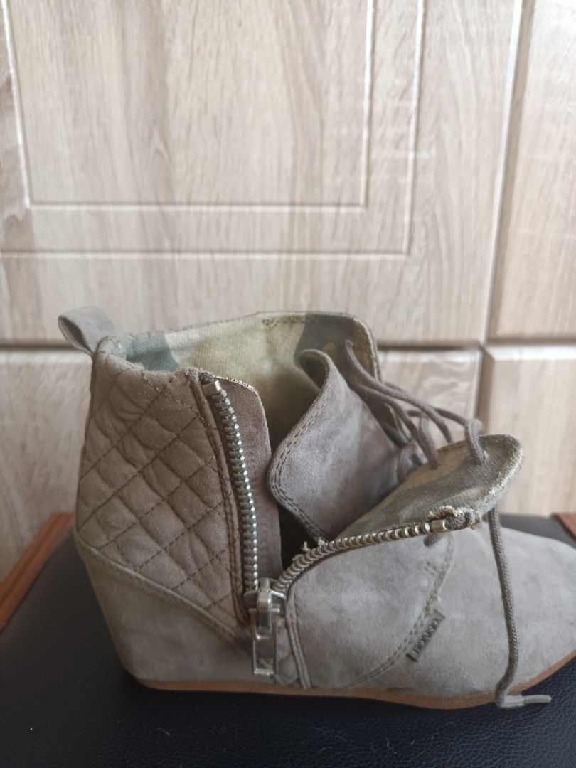 Bongo wedge on sale sandals